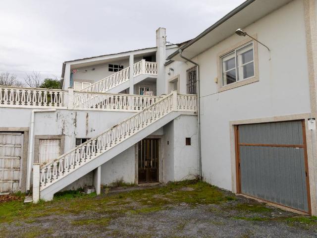 Chalet en venta en Outeiro de Rei, Lugo