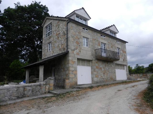 Chalet en venta en Outeiro de Rei, Lugo