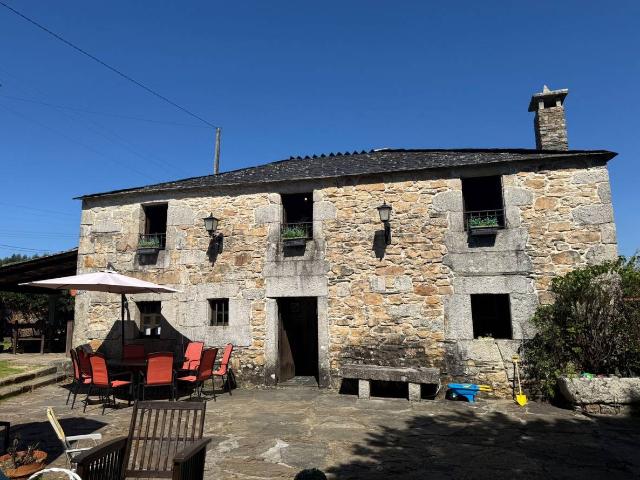 Chalet en venta en Outeiro de Rei, Lugo