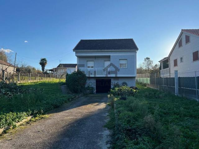 Villa en venta en Paderne De Allariz