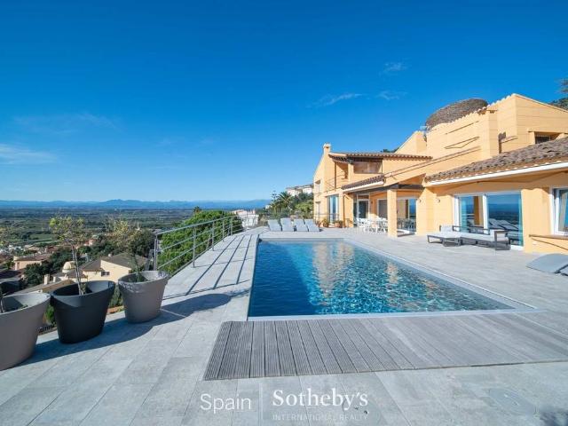 Chalet en venta en Alt Empordà, Catalunya
