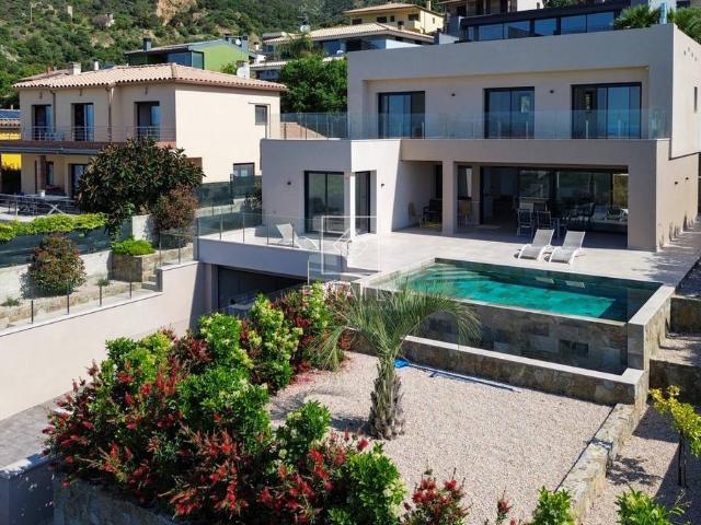 Chalet en venta en Palau-saverdera