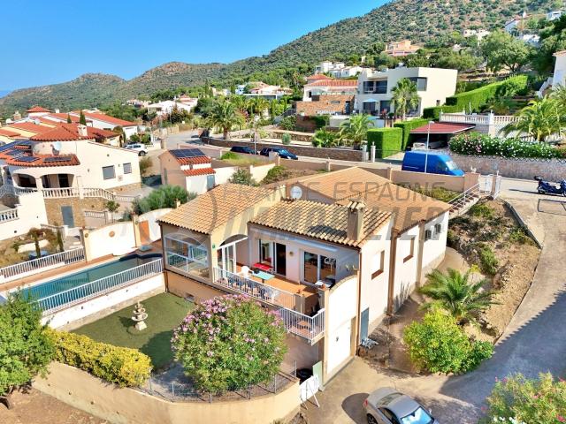 Villa en venta en Palau-saverdera