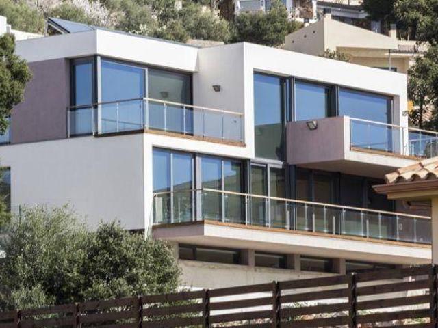 Villa en venta en Palau-saverdera