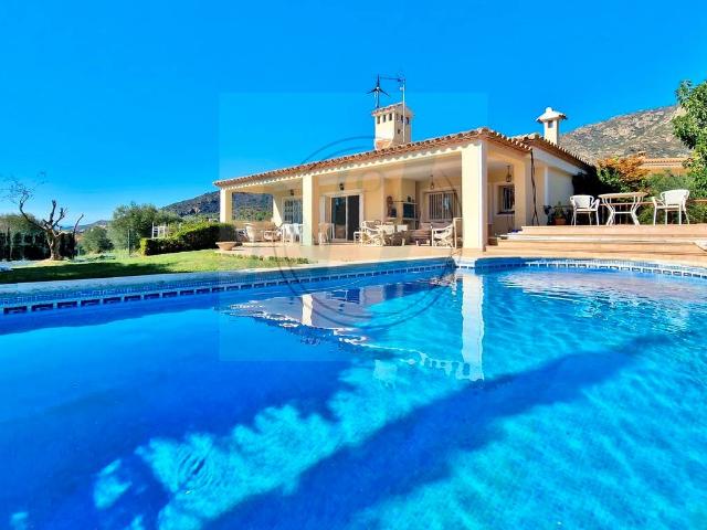 Villa en venta en Palau-saverdera