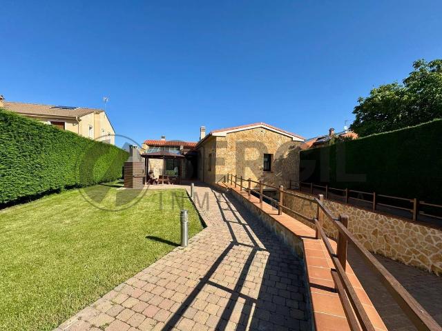 Chalet en venta en Carrascalejo, Palazuelos de Eresma
