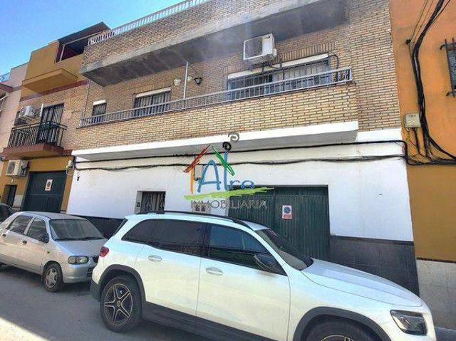 Villa en venta en Sevilla, El Arenal