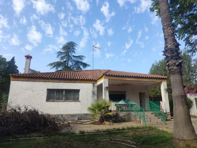 Chalet en venta en Palomares Del Río, Andalucía