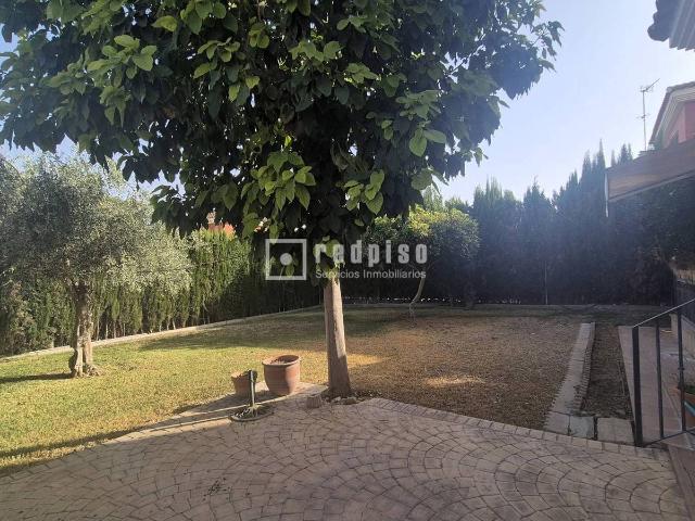 Chalet en venta en Palomares Del Río, Andalucía