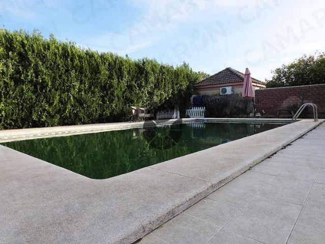 Chalet en venta en Palomares Del Río, Andalucía
