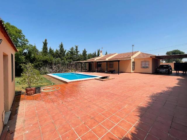 Chalet en venta en Palomares Del Río, Andalucía