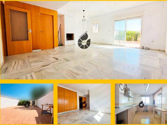 Chalet en venta en Palomares Del Río, Andalucía