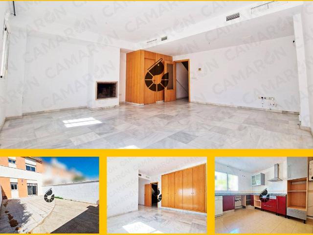 Chalet en venta en Palomares Del Río, Andalucía