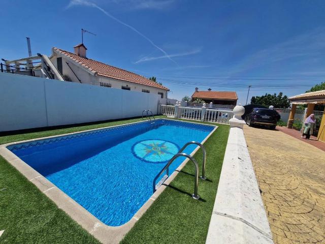 Chalet en venta en Palomeque, Castilla-La Mancha