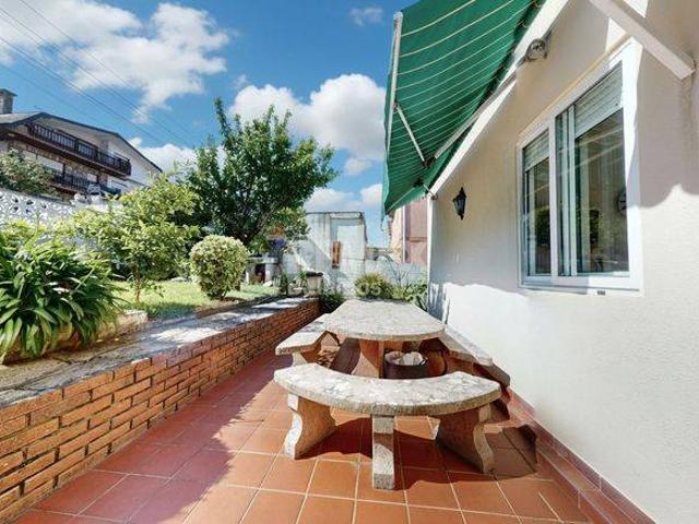Chalet en venta en A Angustia, Vigo