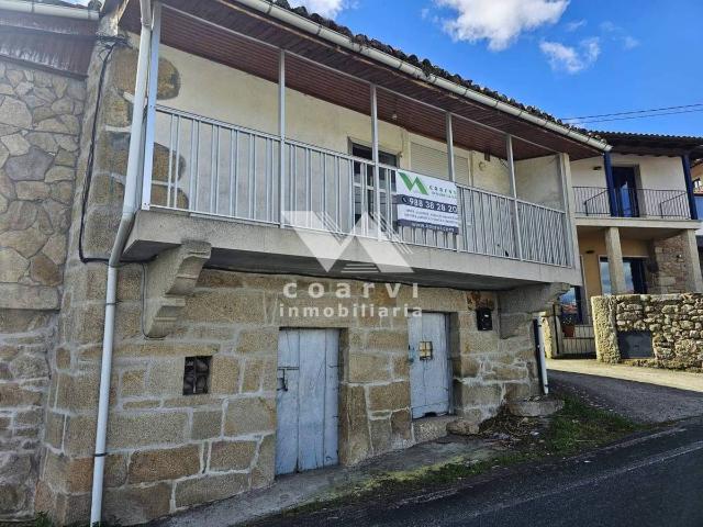 Villa en venta en Parada De Sil