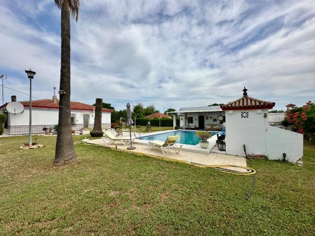Chalet en venta en Paradas, Andalucía
