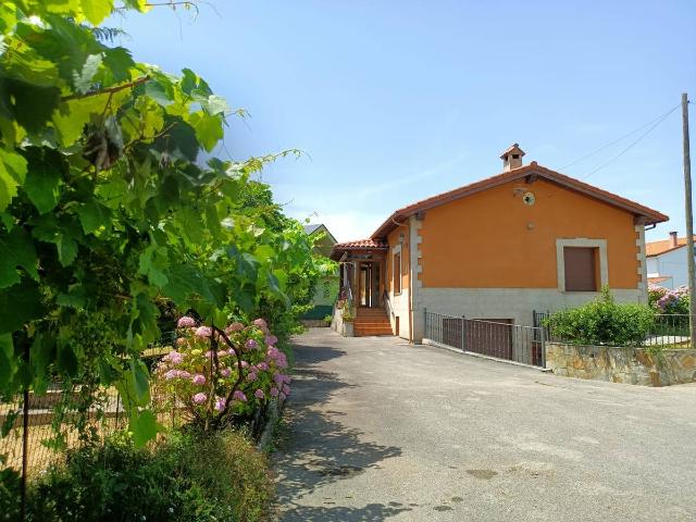 Chalet en venta en Barcenilla, Piélagos