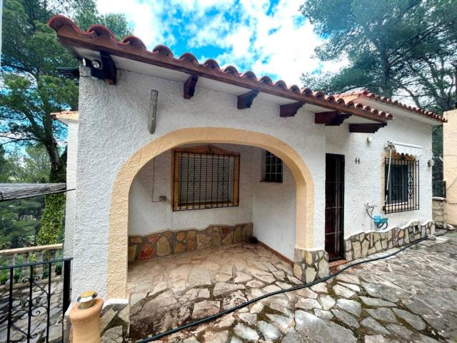 Villa en venta en Parcent