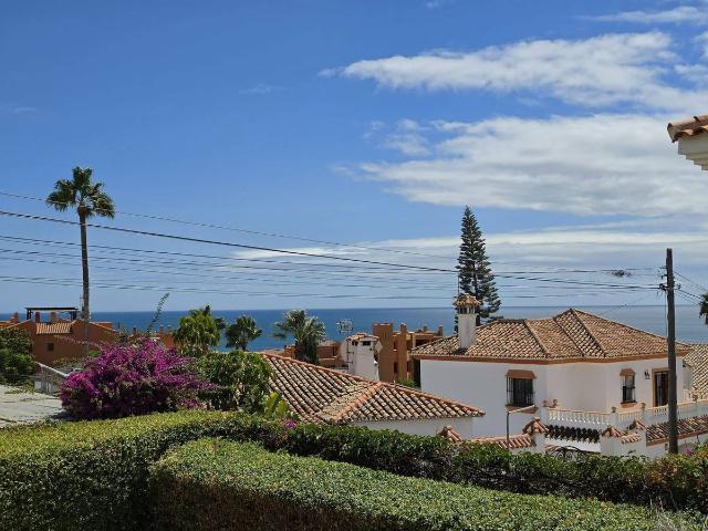 Chalet en venta en Barriada Islas Canarias, Estepona