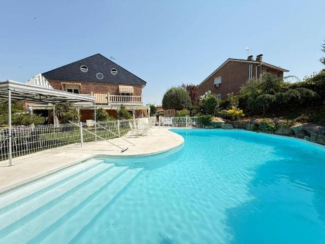 Chalet en venta en Móstoles, Madrid