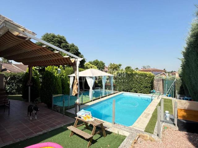 Villa en venta en Móstoles, Parque Vosa