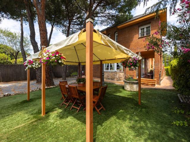Villa en venta en Galapagar