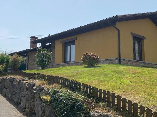 Chalet en venta en Romiyu / Romillo, Parres