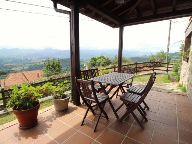 Chalet en venta en Romiyu / Romillo, Parres