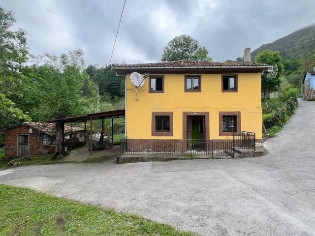Chalet en venta en Romiyu / Romillo, Parres