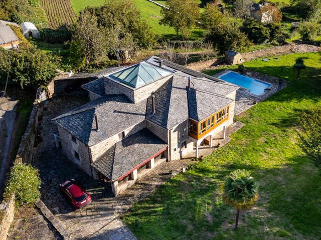 Chalet en venta en Lugo, Galicia
