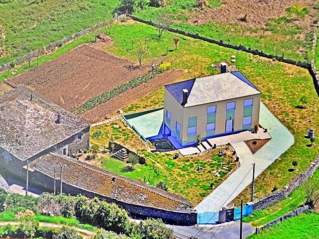 Chalet en venta en Lugo, Galicia