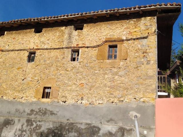 Chalet en venta en Santolaya, Siero
