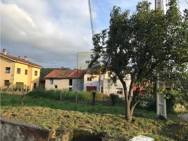 Chalet en venta en Santolaya, Siero
