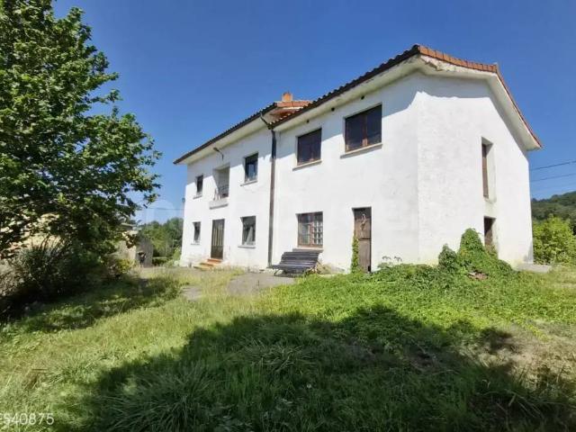 Chalet en venta en Santolaya, Siero