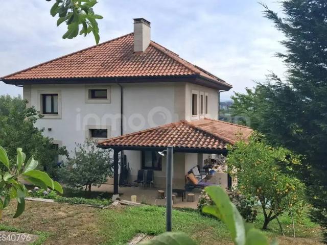 Chalet en venta en Centro, Oviedo