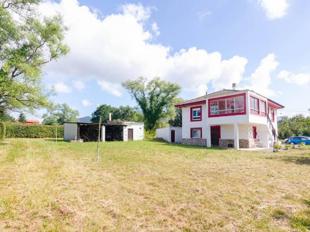 Villa en venta en Oviedo, Casco Antiguo