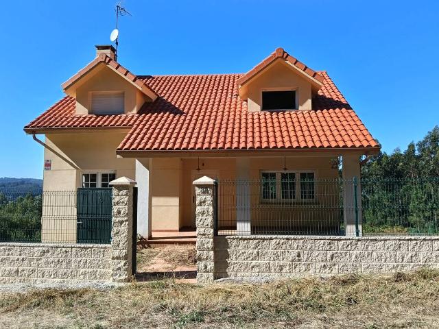 Chalet en venta en Cordeda, A Coruña