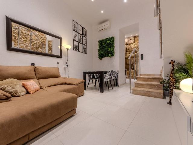 Chalet en venta en els Quatre Garrofers, Tarragonès