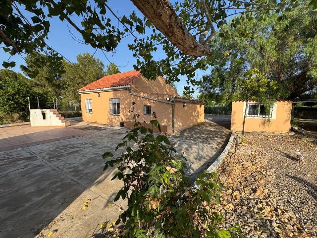 Villa en venta en Villena