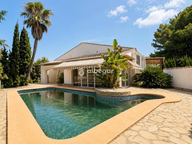 Chalet en venta en Urbanització Montgó-Toscamar, la Marina Alta