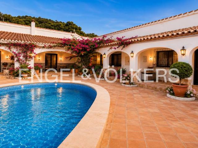 Chalet en venta en Urbanització Montgó-Toscamar, la Marina Alta