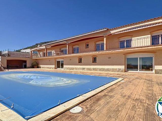 Chalet en venta en Pau, Girona