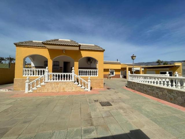 Chalet en venta en Pechina, Andalucía