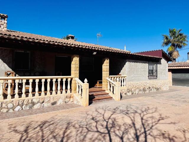 Chalet en venta en el Vinalopó Mitjà / El Vinalopó Medio, Valencia