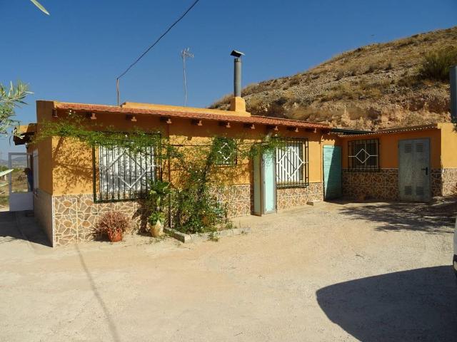 Chalet en venta en el Vinalopó Mitjà / El Vinalopó Medio, Valencia