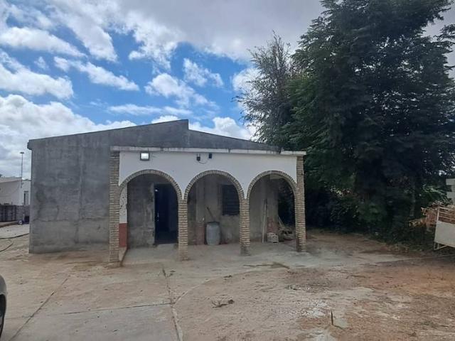 Chalet en venta en Utrera, Andalucía