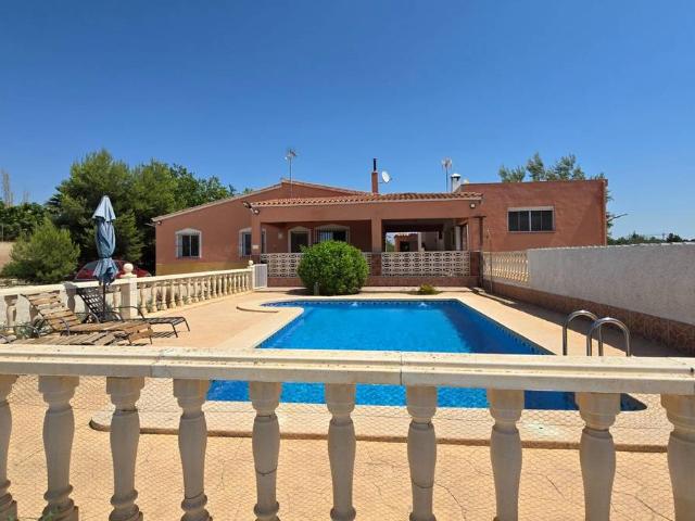 Chalet en venta en el Vinalopó Mitjà / El Vinalopó Medio, Valencia