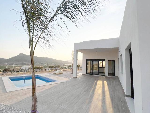 Chalet en venta en Aspe, Valencia