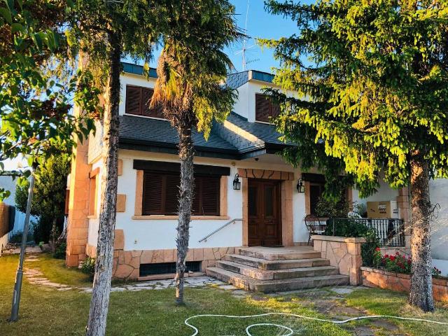 Villa en venta en Pedrajas De San Esteban